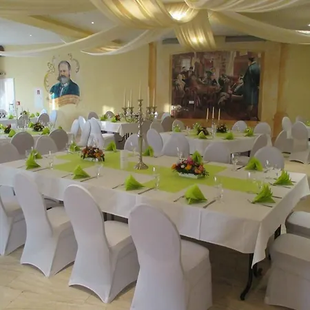 Reuterhof ロイターシュタット・シュターヴェンハーゲン